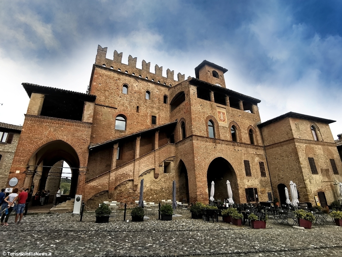 Mercatino Natale a Castell'Arquato e Grazzano Visconti Domenica 29 Novembre 2026